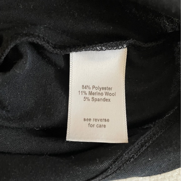 Wool blend workout top - Picture 3 of 4